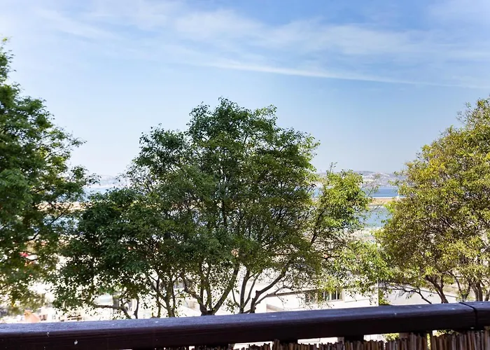 TERRASSE FADOLI - Grande terrasse avec vue mer et cathédrale